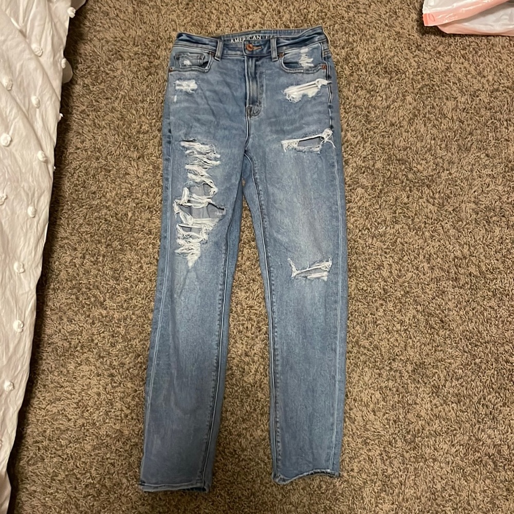 Straight Leg ripped jeans